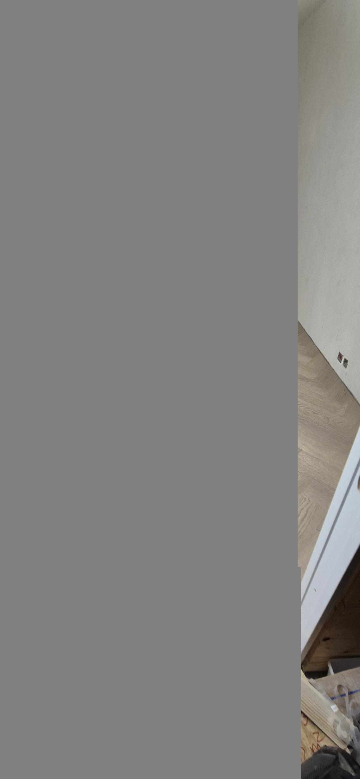 Diverse snekkerarbeid – Garderobeinnredning – ferdig